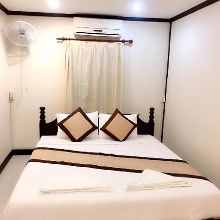 Vientiane Backpackers Hostel Екстериор снимка